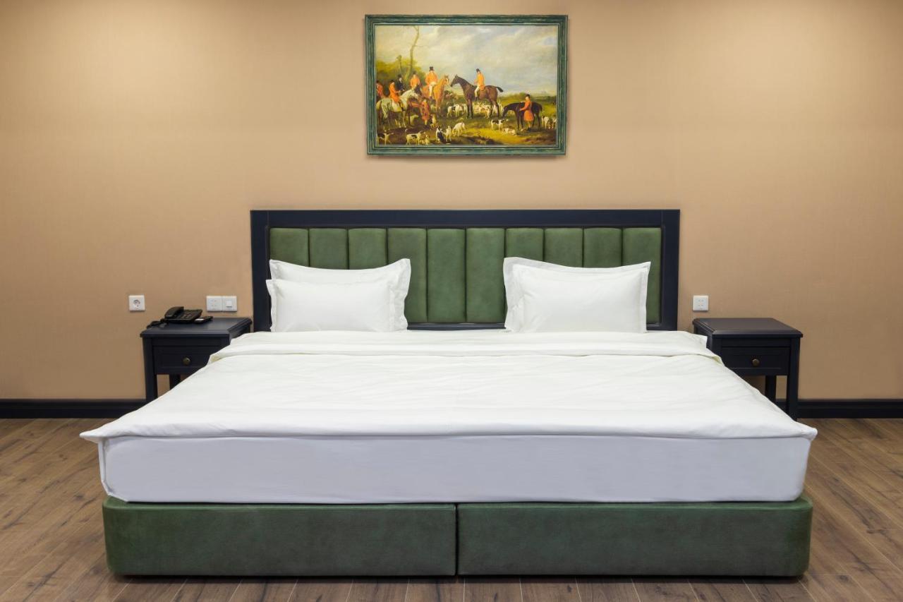 Macara Lake Park Quba Exterior photo A double bed