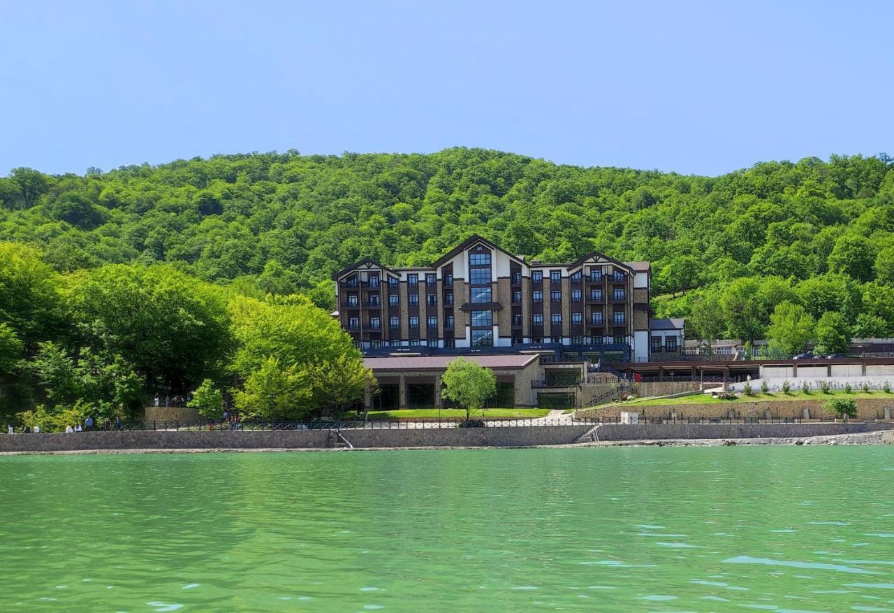 Macara Lake Park Quba Exterior photo The Grand Hotel